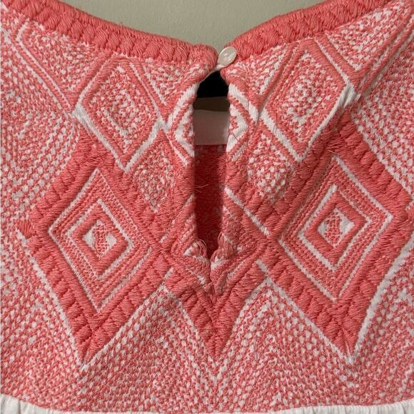 Crown & Ivy size medium white sleeveless tank button close back embroidered NWT - Picture 4 of 12